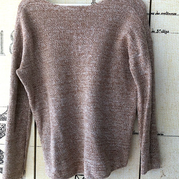 🐶 H&M Conscious Light Sweater in Tan & Beige 🐶 - Picture 4 of 5